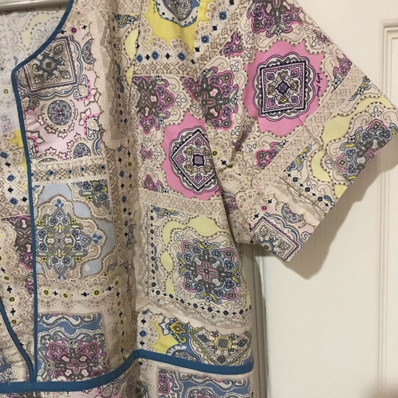 🎀 4/$15 Baby Phat Uniform Scrub Top Size L - Picture 3 of 7